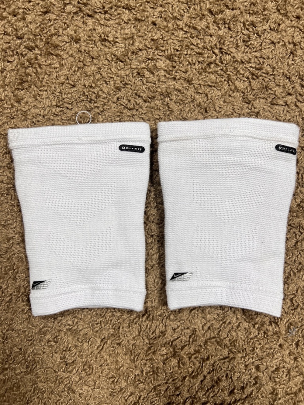 Nike Essential Volleyball Kneepads, Size XS/S - Picture 2 of 5